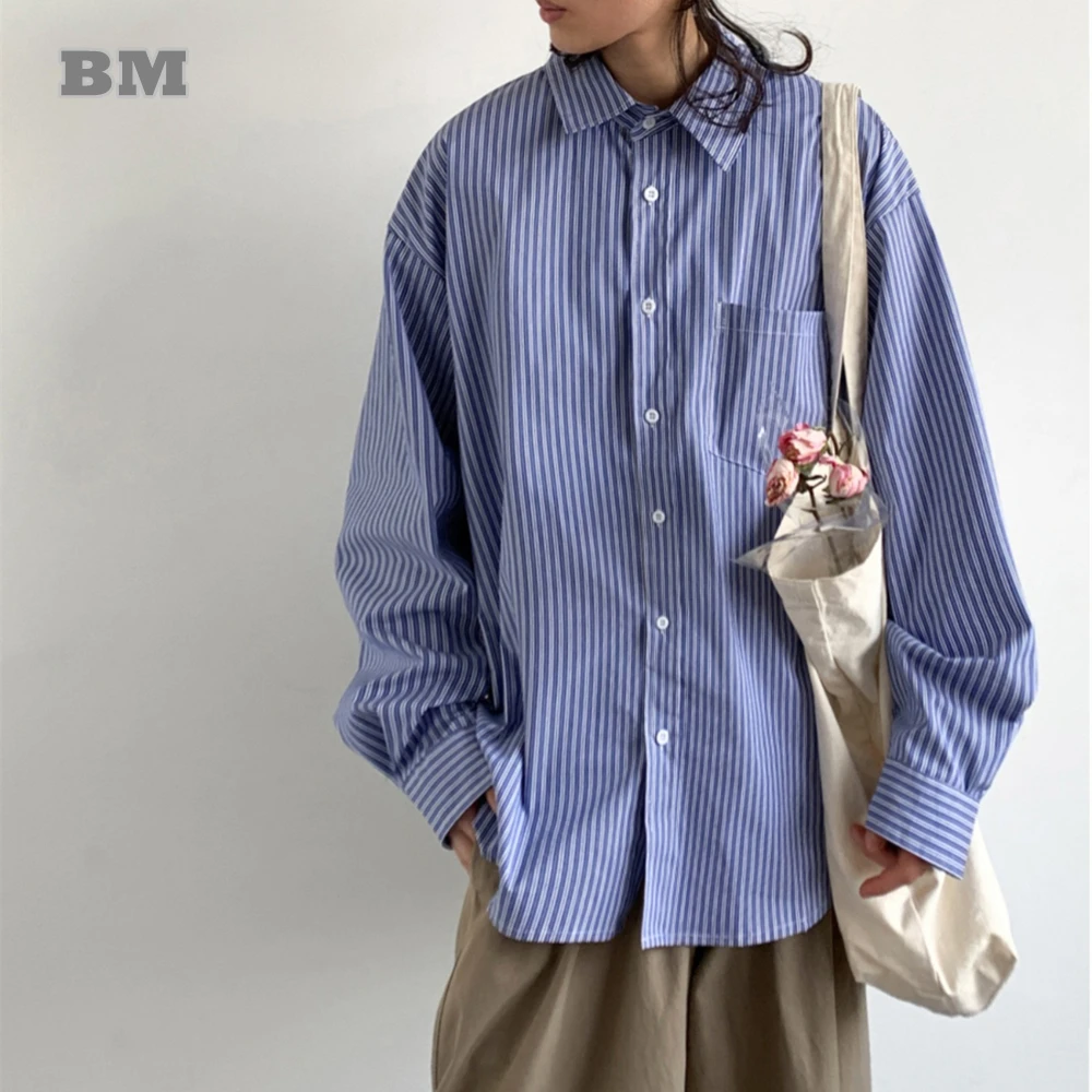 Полосатая рубашка в корейском стиле, весна-осень, повседневная легкая куртка большого размера с длинными рукавами, унисекс, модная, универсальная, для мужчин и женщин
Полосатая рубашка в корейском стиле, весна-осень, повседневная легкая куртка большого размера с длинными рукавами, унисекс, модная, универсальная, для мужчин и женщин