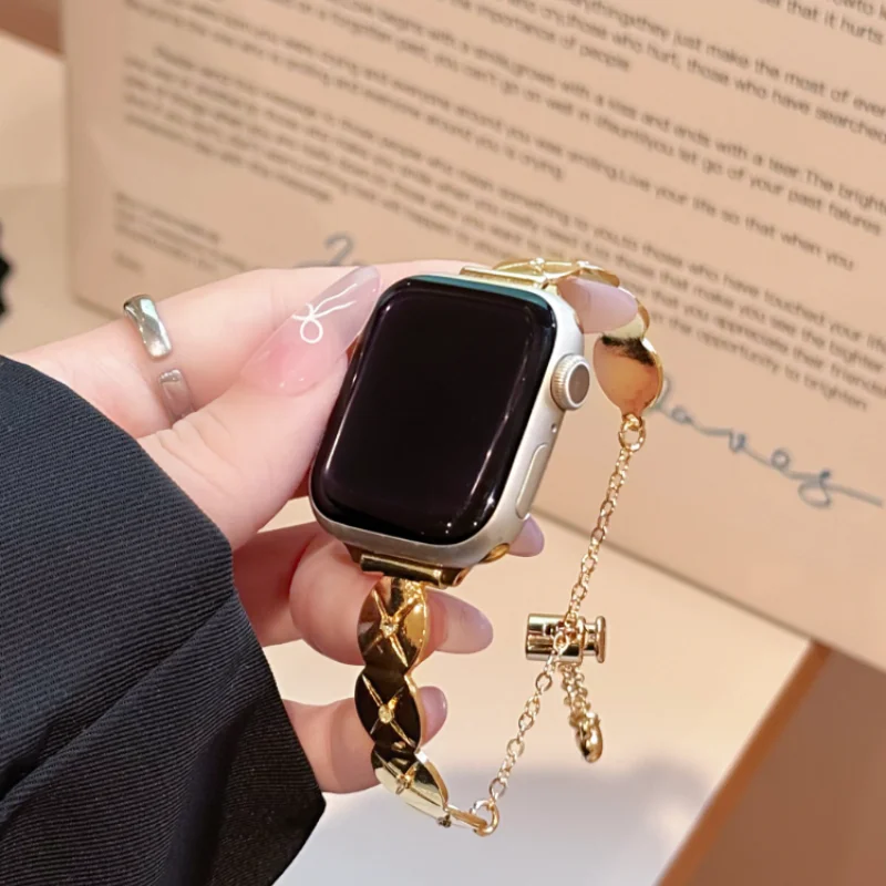 Retro luxury style watch strap compatible with iWatch watch strap 38mm 40mm 41mm 42mm 44mm 45mm 49mm fashionable handmade watch
Retro luxury style watch strap compatible with iWatch watch strap 38mm 40mm 41mm 42mm 44mm 45mm 49mm fashionable handmade watch