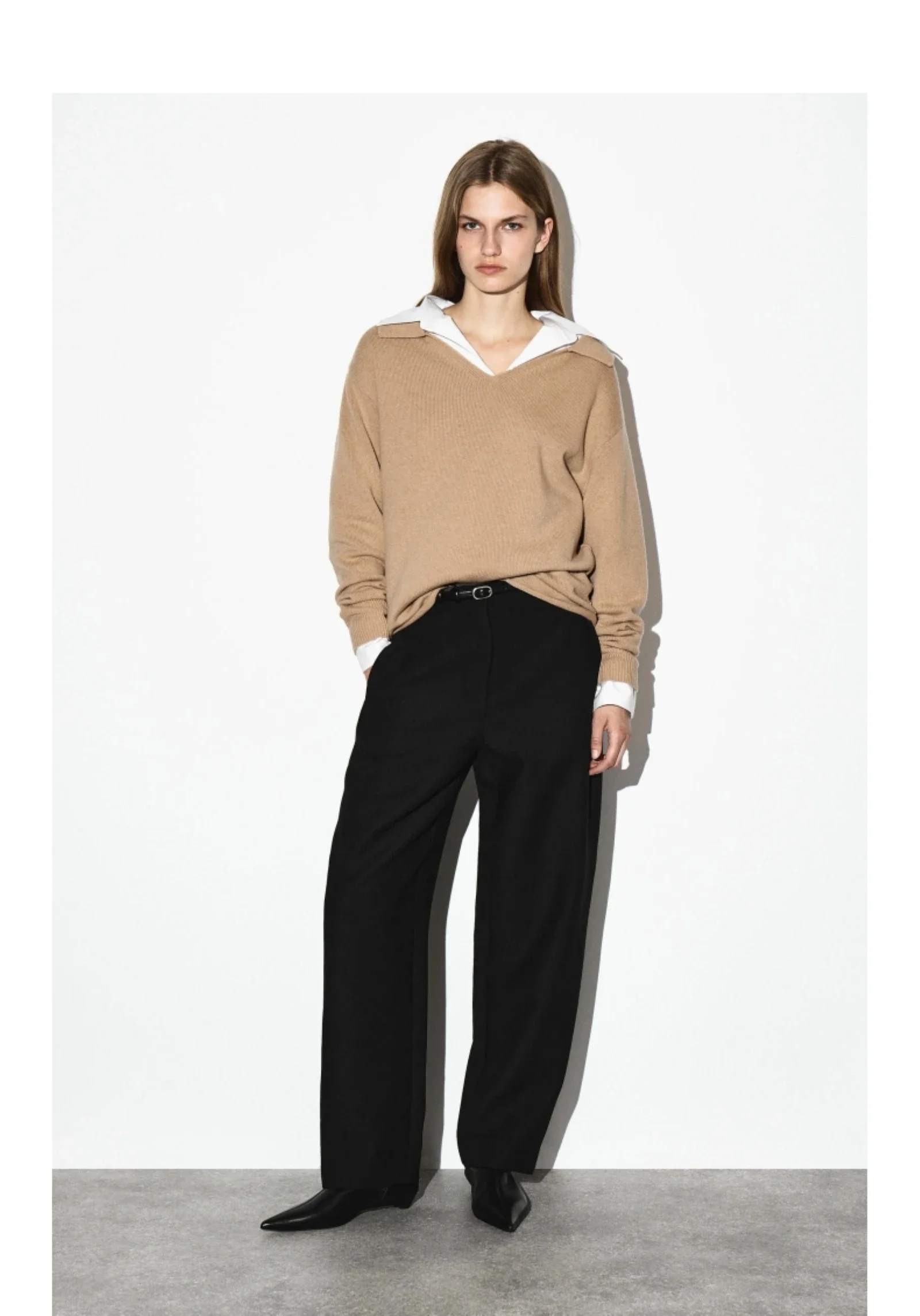 Эфирный костюм 2025 года, потому что осенний новый стиль женского повседневного вязаного свитера из смеси воротника-поло в стандартном стиле
Эфирный костюм 2025 года, потому что осенний новый стиль женского повседневного вязаного свитера из смеси воротника-поло в стандартном стиле