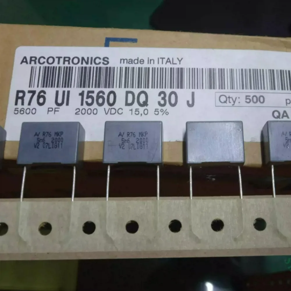 10pcs/lot AV R76 0.0056uf/2000V 5.6nf 5600pf 5n6 562 Brand New 15mm Film Capacitor R76UI1560DQ30J
10pcs/lot AV R76 0.0056uf/2000V 5.6nf 5600pf 5n6 562 Brand New 15mm Film Capacitor R76UI1560DQ30J