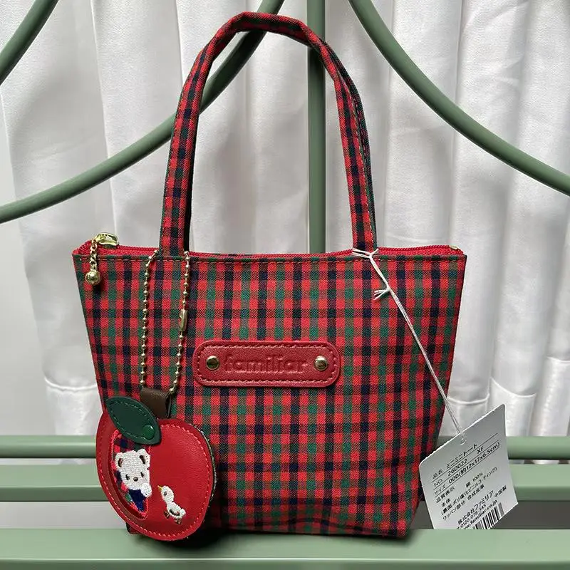 Familiar Handbag 12*17*6.5cm Kawaii Bear 260022 Mini Plaid Girl Casual Waterproof Tote Bag
Familiar Handbag 12*17*6.5cm Kawaii Bear 260022 Mini Plaid Girl Casual Waterproof Tote Bag