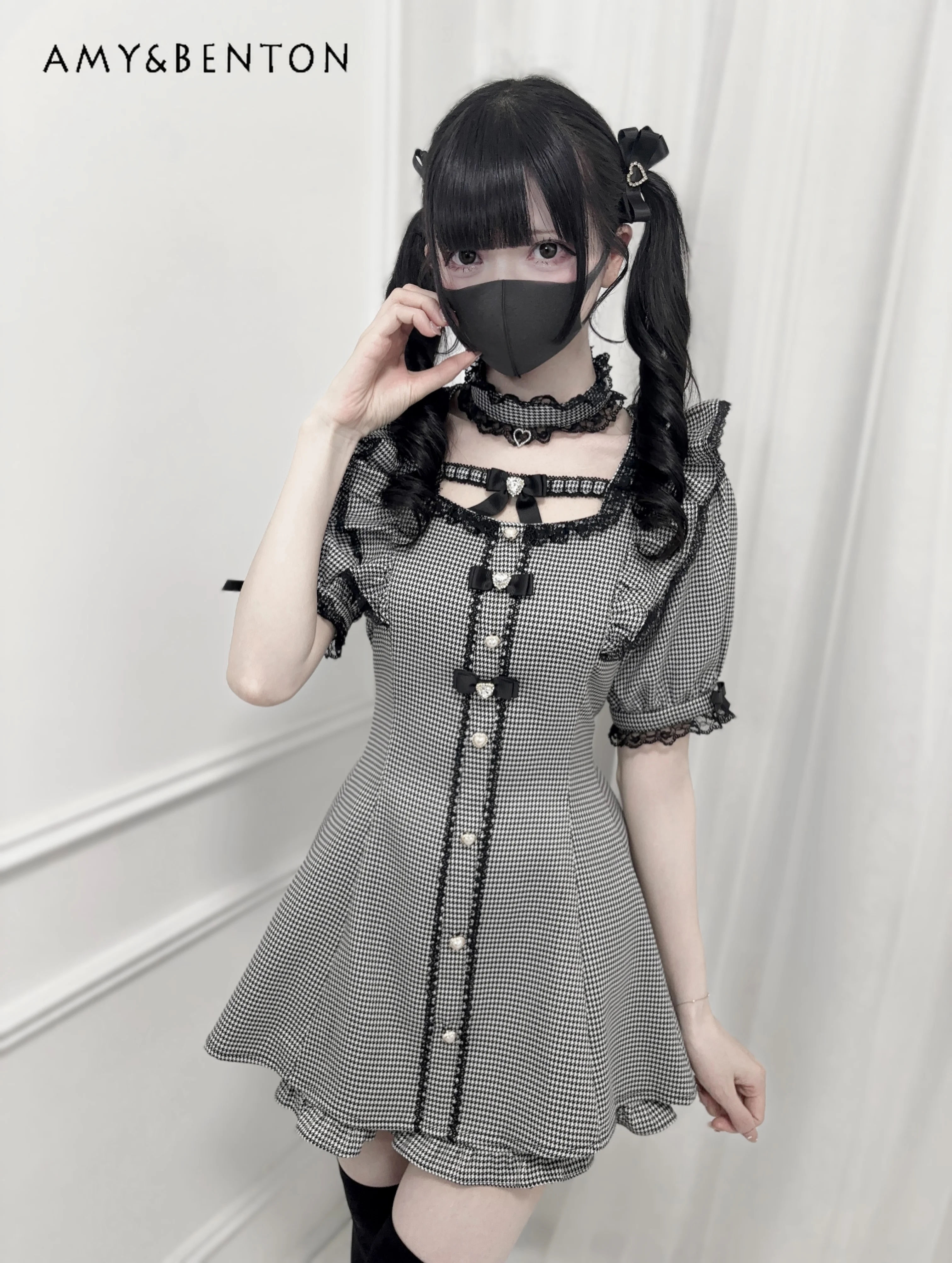 Japanese Mine Series Mass-produced Women Clothing Sweet Collar Square Strap Bow Flying Sleeve Dress Shorts Two-piece Set Women
Japanese Mine Series Mass-produced Women Clothing Sweet Collar Square Strap Bow Flying Sleeve Dress Shorts Two-piece Set Women