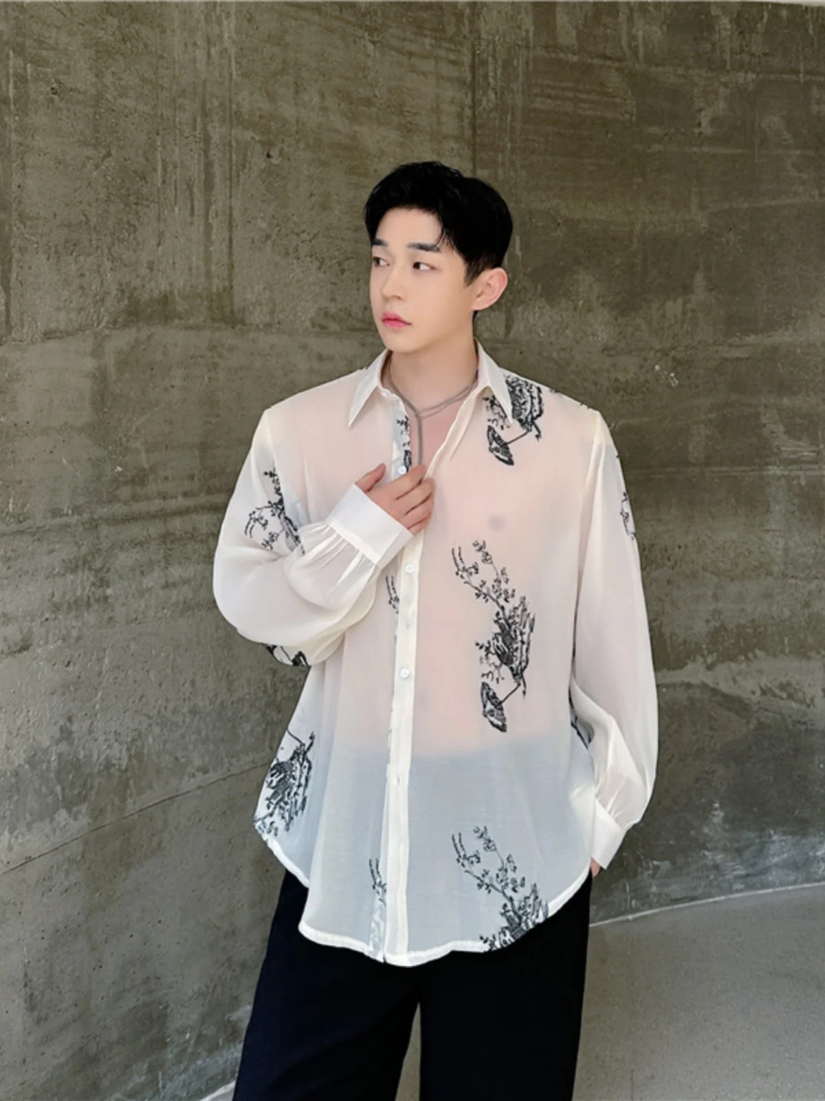 Summer Transparent Lace Men's Long Sleeve Shirt Vintage National Style Print Drapey Sun Protection Breathable Lightweight Pol...
Summer Transparent Lace Men's Long Sleeve Shirt Vintage National Style Print Drapey Sun Protection Breathable Lightweight Pol...