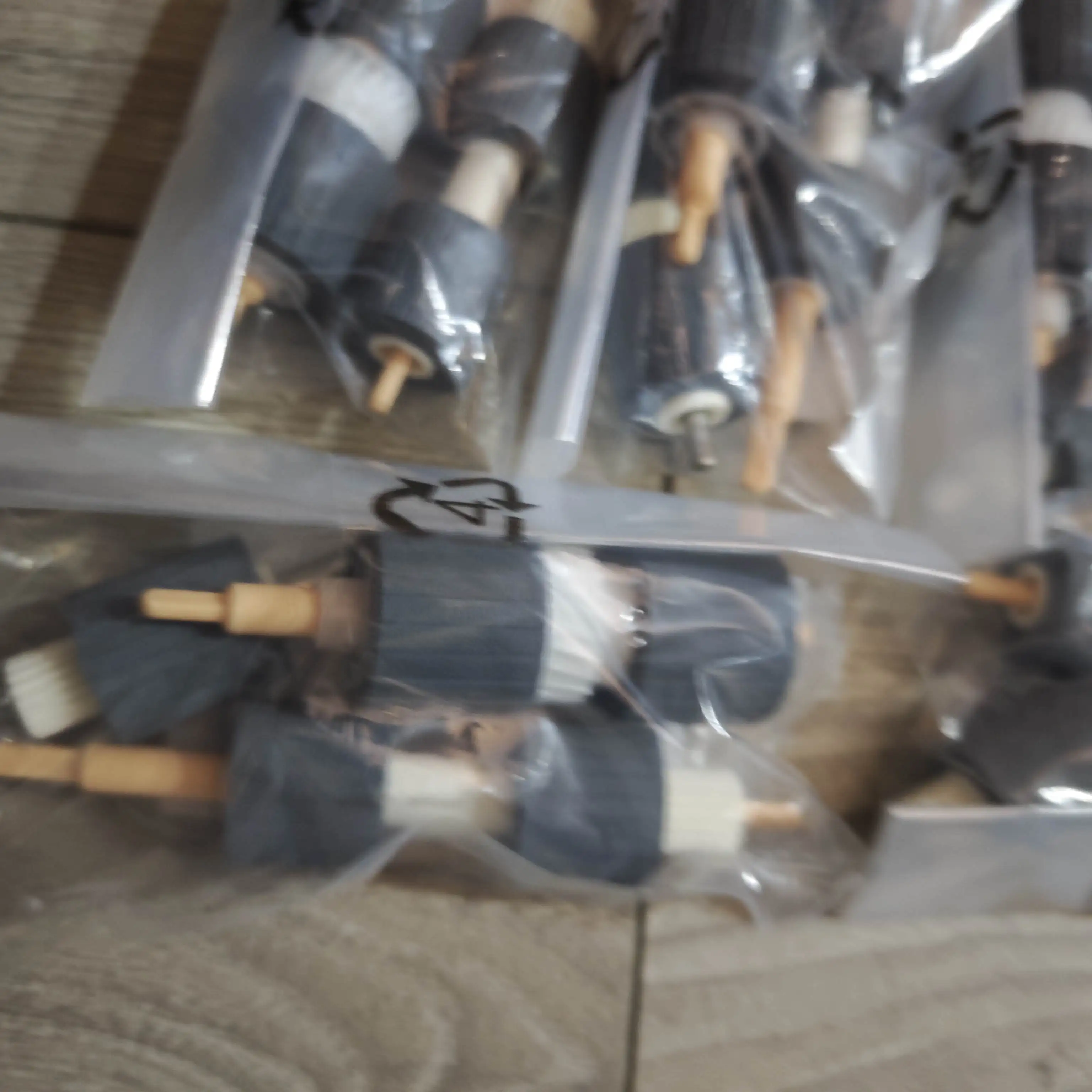 5 компл. комплект разделительных ролика подачи для Xerox 4110 4112 4127 C60 C70 550 700 V180 V80 604K23660 604K23290
5 компл. комплект разделительных ролика подачи для Xerox 4110 4112 4127 C60 C70 550 700 V180 V80 604K23660 604K23290