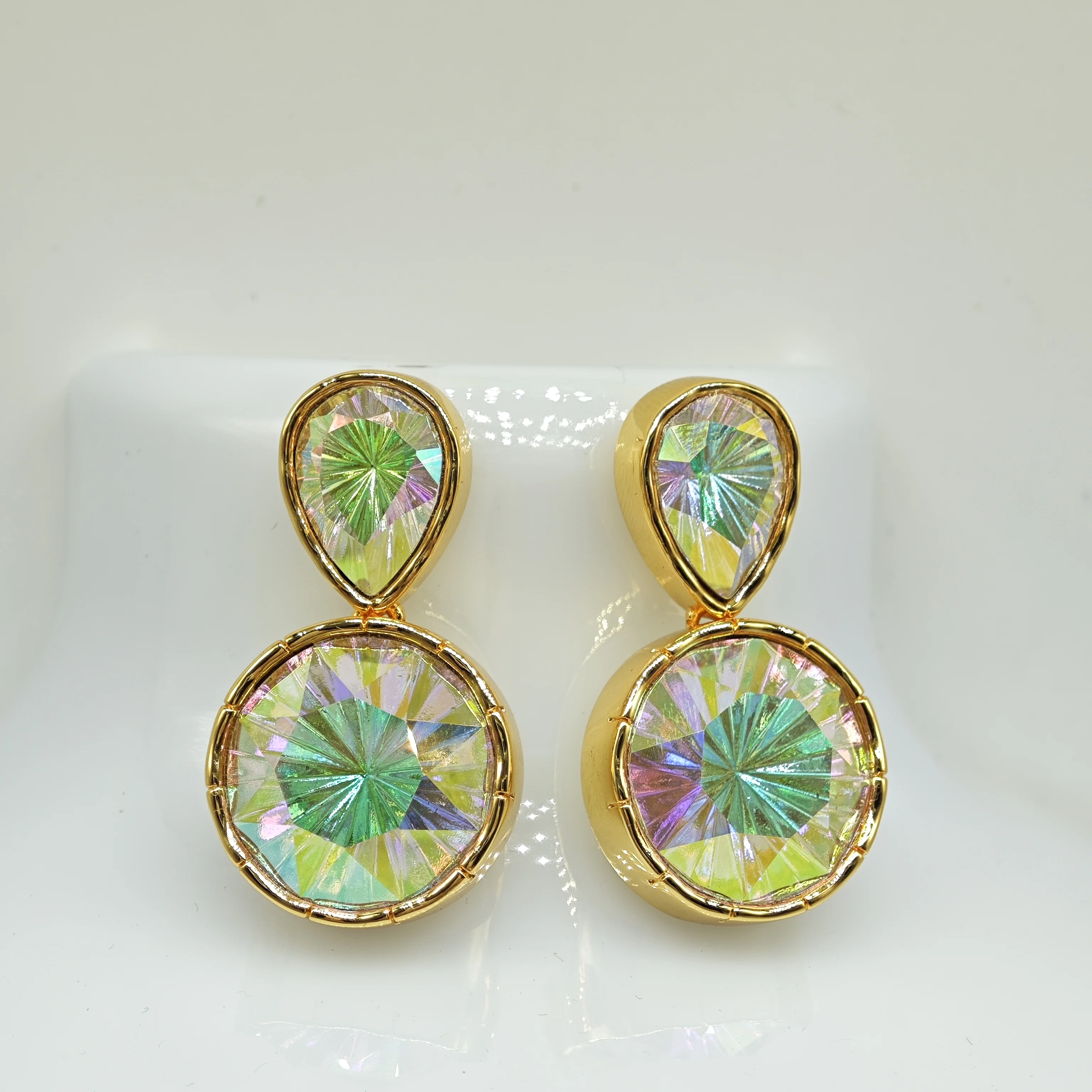 New earrings in 2026 colorful and fashionable women's jewelry, perfect gifts for parties and dates
New earrings in 2026 colorful and fashionable women's jewelry, perfect gifts for parties and dates