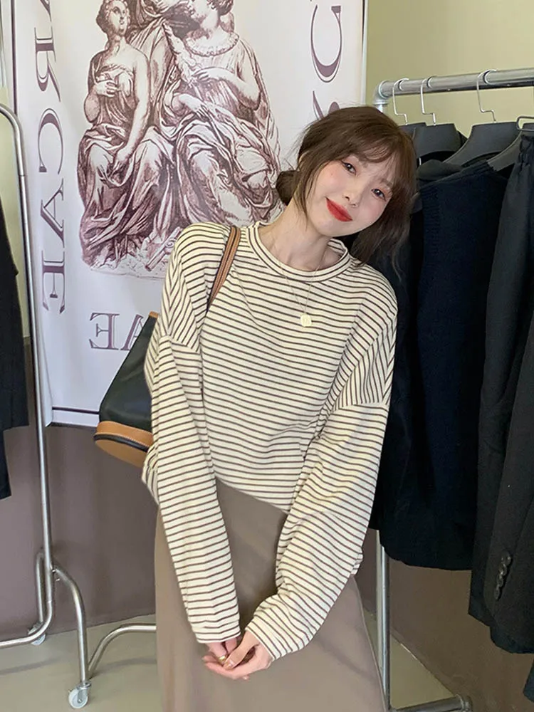 Women's Loose-Fitting Coffee Stripes Cotton T-Shirts Casual Full Sleeve Chic Autumn Top Trendy All Match Tops for Ladies
Women's Loose-Fitting Coffee Stripes Cotton T-Shirts Casual Full Sleeve Chic Autumn Top Trendy All Match Tops for Ladies