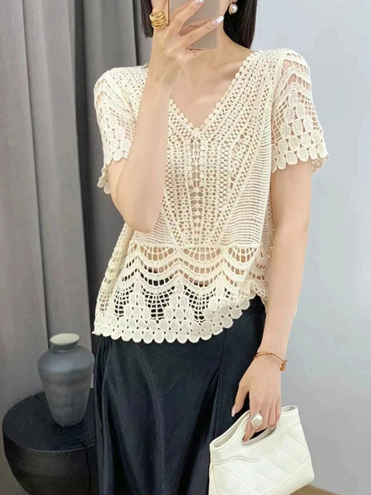 Ele Ice Silk Knitted Top V-Ne Hollow out Hook Design Summer Faion Korean Sle Straight Cut Silk Women's irt
Ele Ice Silk Knitted Top V-Ne Hollow out Hook Design Summer Faion Korean Sle Straight Cut Silk Women's irt