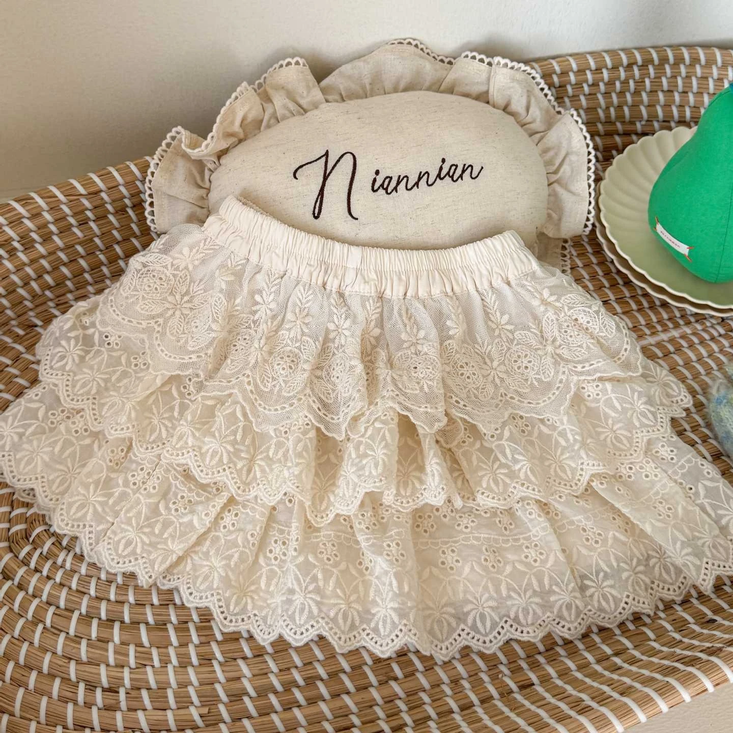 Girls Skirt 2026 Spring and Summer New Children's Clothing Korean Style Girl Baby Foreign Style Lace Embroidered Skirt Pants
Girls Skirt 2026 Spring and Summer New Children's Clothing Korean Style Girl Baby Foreign Style Lace Embroidered Skirt Pants
