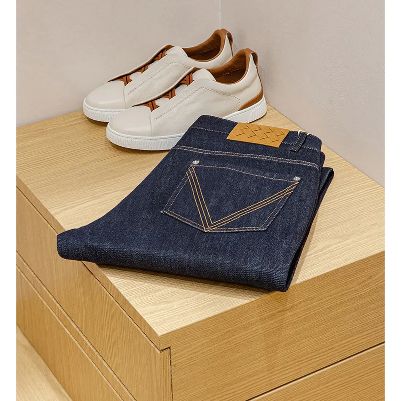 Classic jeans for men, versatile, fashionable, loose, straight tube, trendy, casual, original color denim pants
Classic jeans for men, versatile, fashionable, loose, straight tube, trendy, casual, original color denim pants