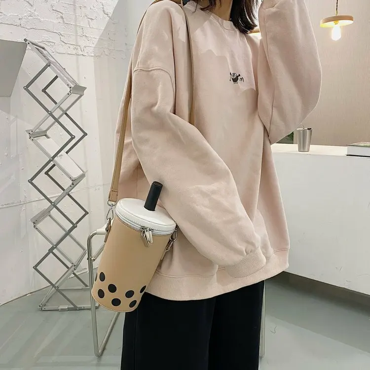 Milk Tea Personality Versatile Crossbody Mobile Phone Small Bag for Women Korean Version Cute Girl Bucket Backpack
Milk Tea Personality Versatile Crossbody Mobile Phone Small Bag for Women Korean Version Cute Girl Bucket Backpack