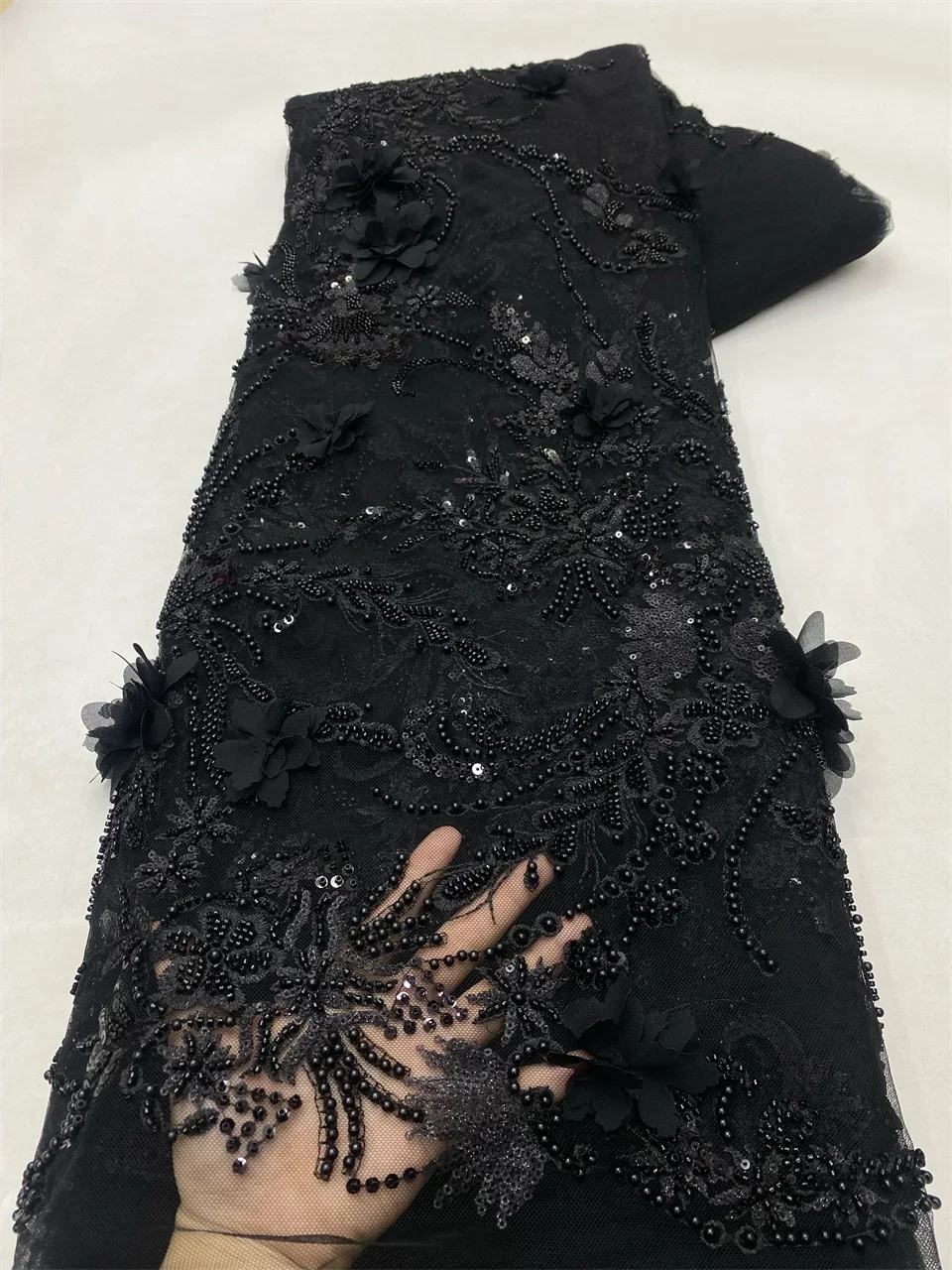 French Popular Embrordered 3D Flower Lace Elegant Beaded Afirca Mesh Fabric Lace with Sequins Party Evening Dress AXZ6151
French Popular Embrordered 3D Flower Lace Elegant Beaded Afirca Mesh Fabric Lace with Sequins Party Evening Dress AXZ6151