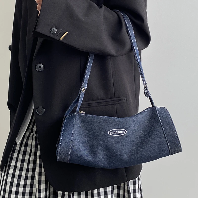 High-end Denim One Shoulder Bag Women's Casual Letter Versatile Handbags 2025 New Vintage Commuting Female Crossbody Bags
High-end Denim One Shoulder Bag Women's Casual Letter Versatile Handbags 2025 New Vintage Commuting Female Crossbody Bags