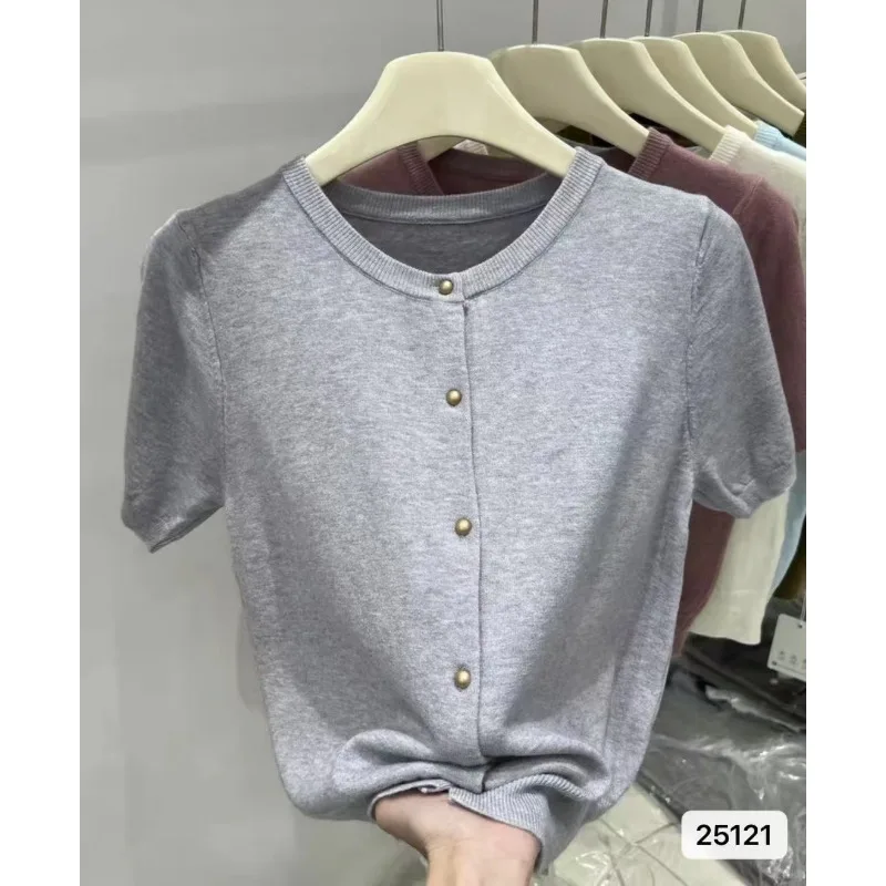 2025 Summer New Gray Korean Version Small Fragrance Round Neck Ice Silk Knit Cardigan Short Sleeve Top Women
2025 Summer New Gray Korean Version Small Fragrance Round Neck Ice Silk Knit Cardigan Short Sleeve Top Women