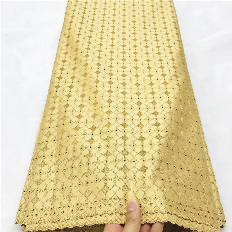 5 Yards Nigerian 100% Cotton Polish Satin Embroidery Fabric High Quality Swiss Voile Lace Material For Men Dubai Style 27L841705
5 Yards Nigerian 100% Cotton Polish Satin Embroidery Fabric High Quality Swiss Voile Lace Material For Men Dubai Style 27L841705