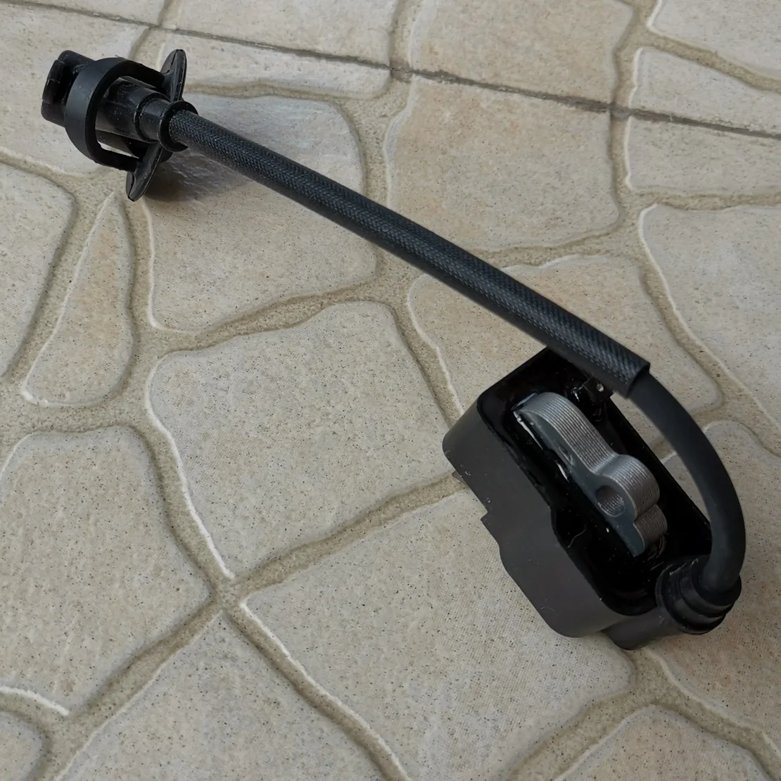 Ignition PS-32 PS-35 PS32 PS35 125143101 EA3200 EA350 Igniter
Ignition PS-32 PS-35 PS32 PS35 125143101 EA3200 EA350 Igniter