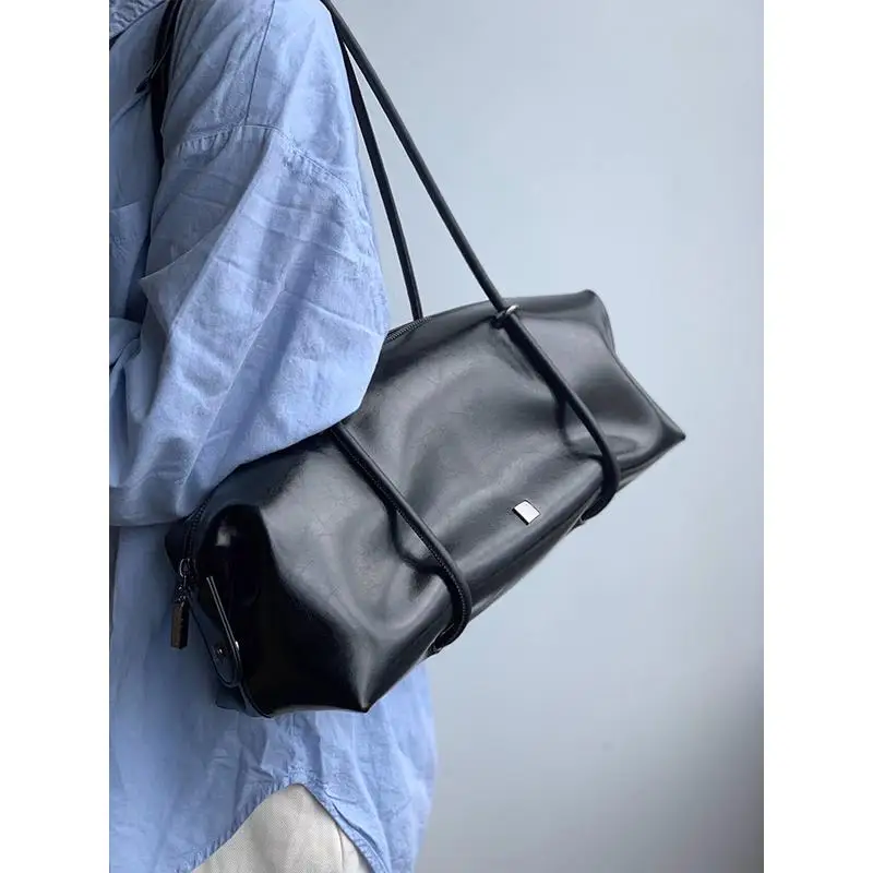 Бостонская большая женская сумка Capaci, новинка 2025, сумка-подушка на одно плечо, повседневная сумка из мягкой искусственной кожи
Бостонская большая женская сумка Capaci, новинка 2025, сумка-подушка на одно плечо, повседневная сумка из мягкой искусственной кожи