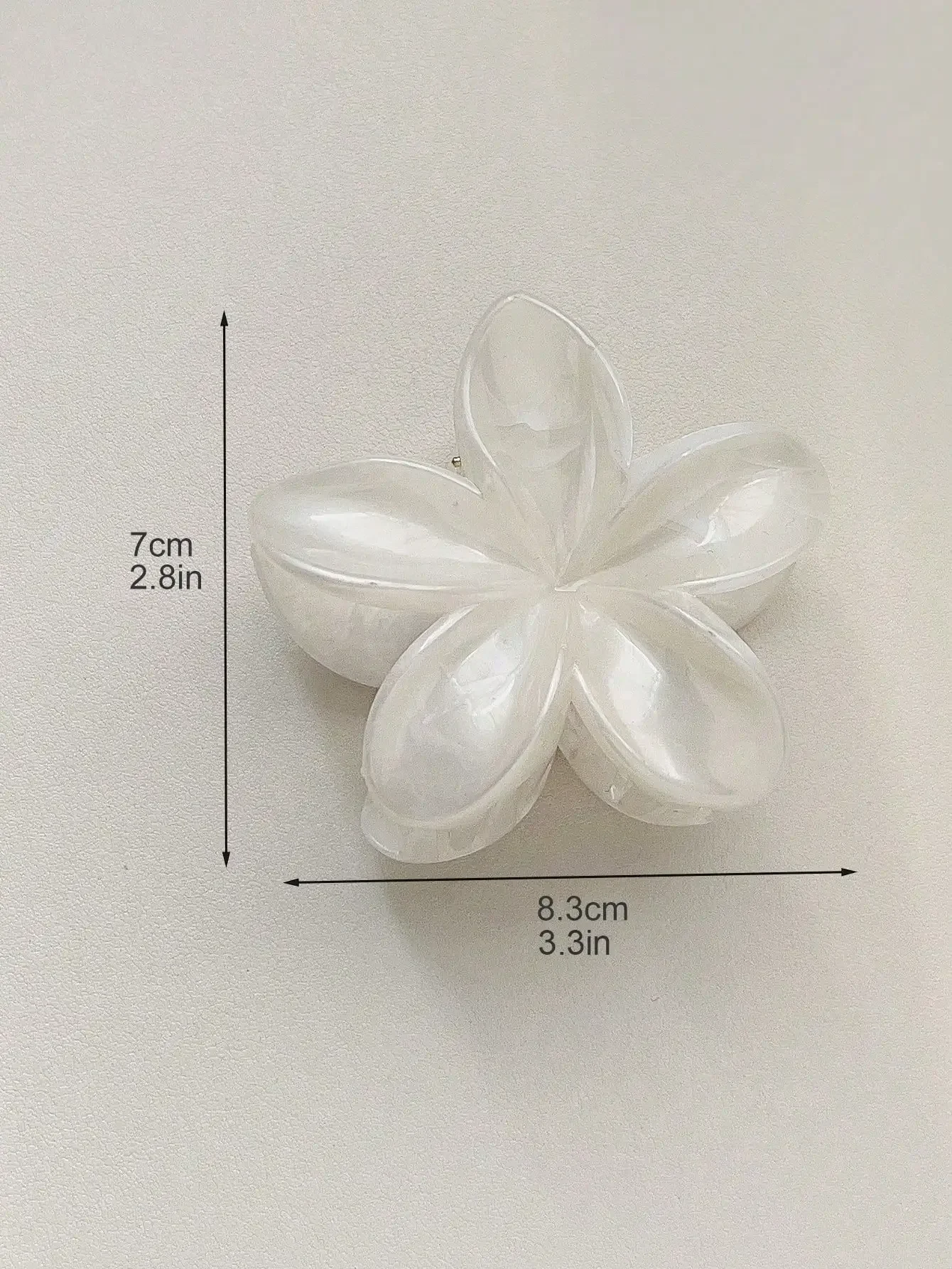 White Floral Hair Claw Clip For Women Beach Vacation Daily Use
White Floral Hair Claw Clip For Women Beach Vacation Daily Use