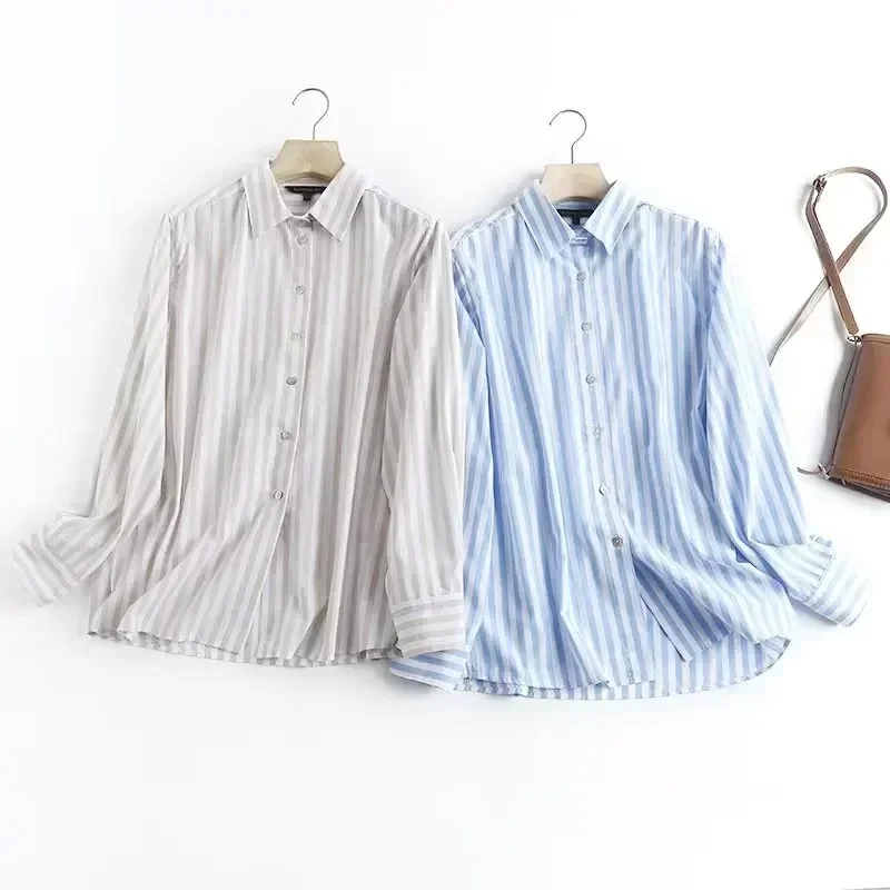 Women's 2023 Fashion New Two-color Casual Loose Stripe Decorative Blouses Retro Long-sleeved Button Long Chic Tops.
Women's 2023 Fashion New Two-color Casual Loose Stripe Decorative Blouses Retro Long-sleeved Button Long Chic Tops.