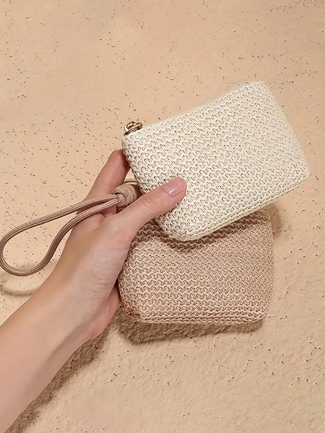Handmade Braided Wristlet, Zipper Closure, Solid Color Fabric Coin Purse, Key Card Holder, Polyester Lining, Wrist Strap
Handmade Braided Wristlet, Zipper Closure, Solid Color Fabric Coin Purse, Key Card Holder, Polyester Lining, Wrist Strap