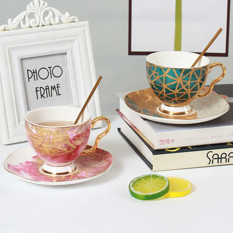 European bone China coffee cup English ceramic afternoon tea elegant flower tea cup dish spoon tazas de cafe tea sets china
European bone China coffee cup English ceramic afternoon tea elegant flower tea cup dish spoon tazas de cafe tea sets china