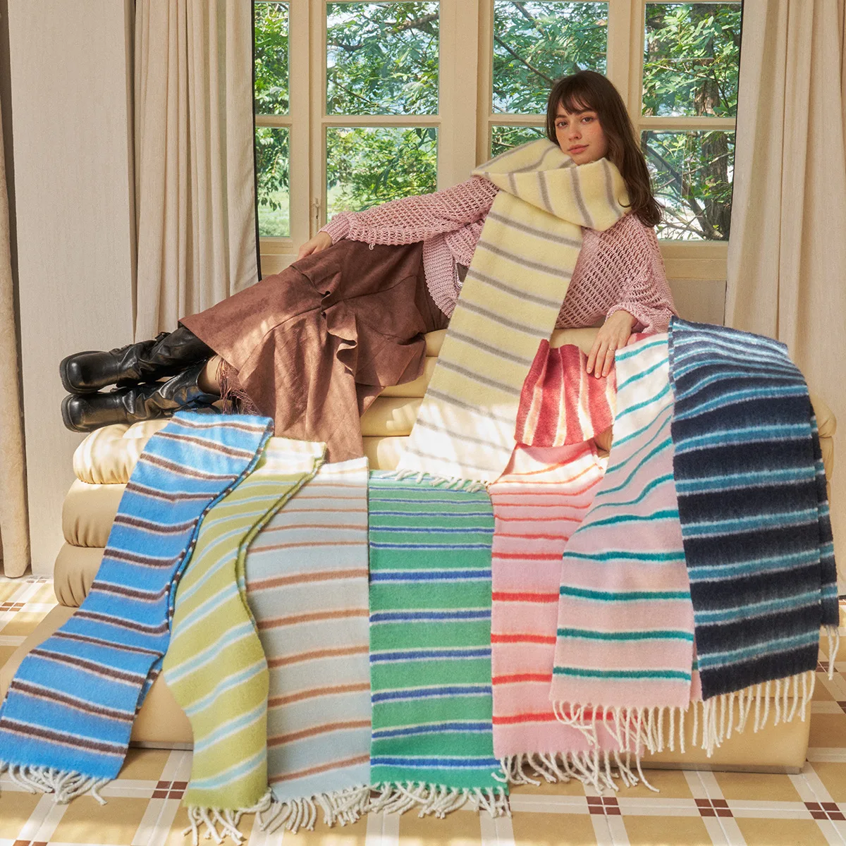 Зима 2025 года, новый красочный полосатый женский шарф из смесовой шерсти с кисточками, утепленный теплый шарф, морозостойкая шаль, приятный для кожи шарф
Зима 2025 года, новый красочный полосатый женский шарф из смесовой шерсти с кисточками, утепленный теплый шарф, морозостойкая шаль, приятный для кожи шарф