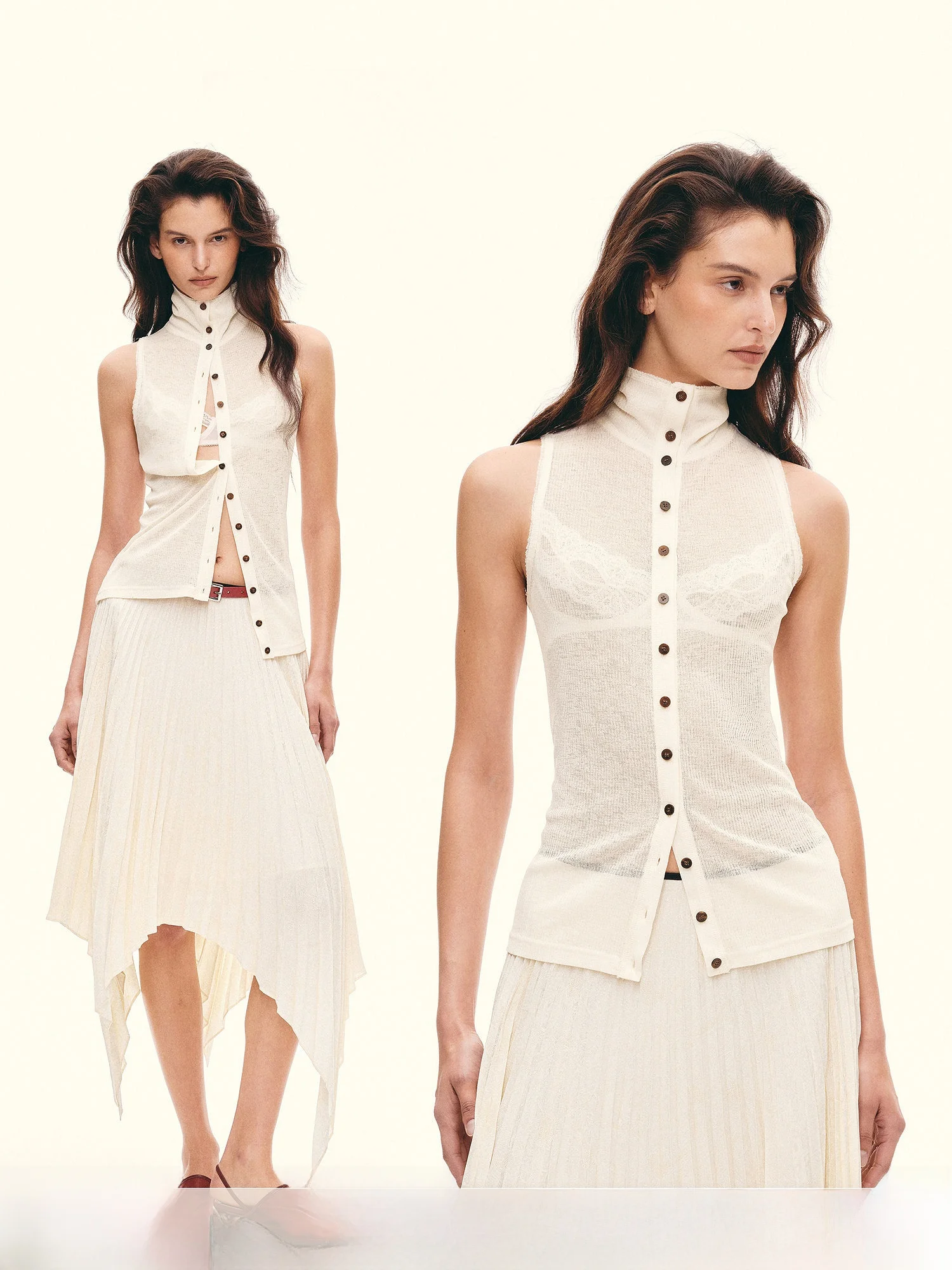ZhiEn Fu Button Narrative Vertical Pit Stripe Knitted Texture One Collar Two Wear Slim Fit Sleeveless Knitted Vest Top for Women
ZhiEn Fu Button Narrative Vertical Pit Stripe Knitted Texture One Collar Two Wear Slim Fit Sleeveless Knitted Vest Top for Women