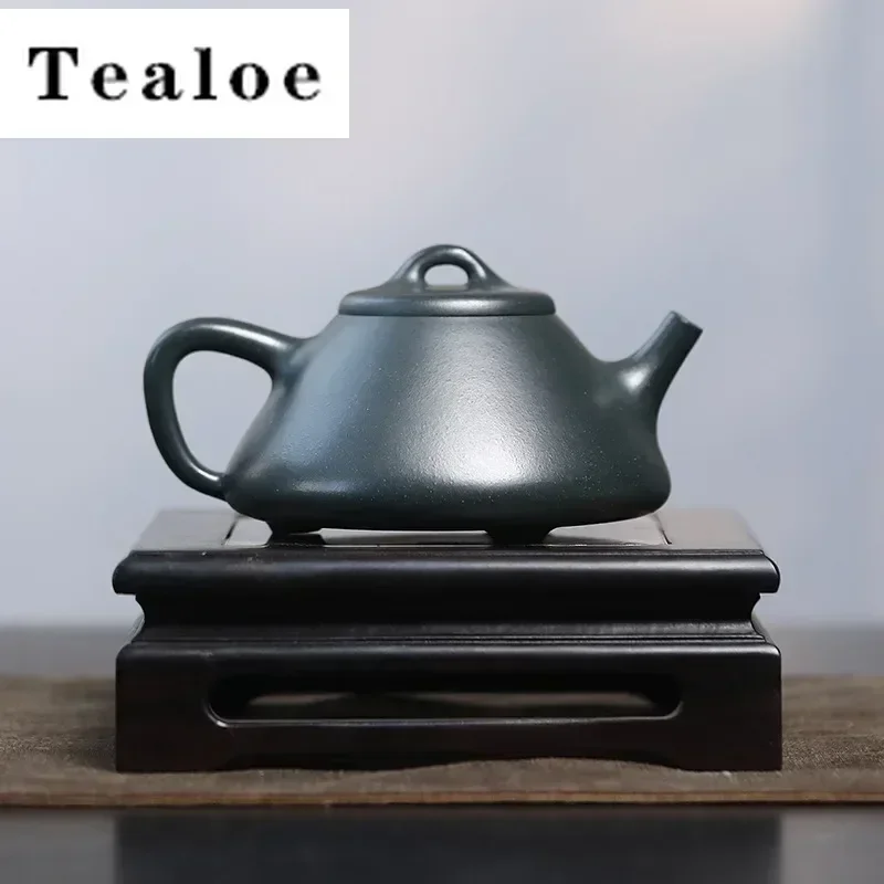 180ml Yixing Purple Clay Teapot Handmade Stone Scoop Tea Pot Tea Infuser Kettle Raw Ore Dark Green Mud Chinese Zisha Tea Set
180ml Yixing Purple Clay Teapot Handmade Stone Scoop Tea Pot Tea Infuser Kettle Raw Ore Dark Green Mud Chinese Zisha Tea Set
