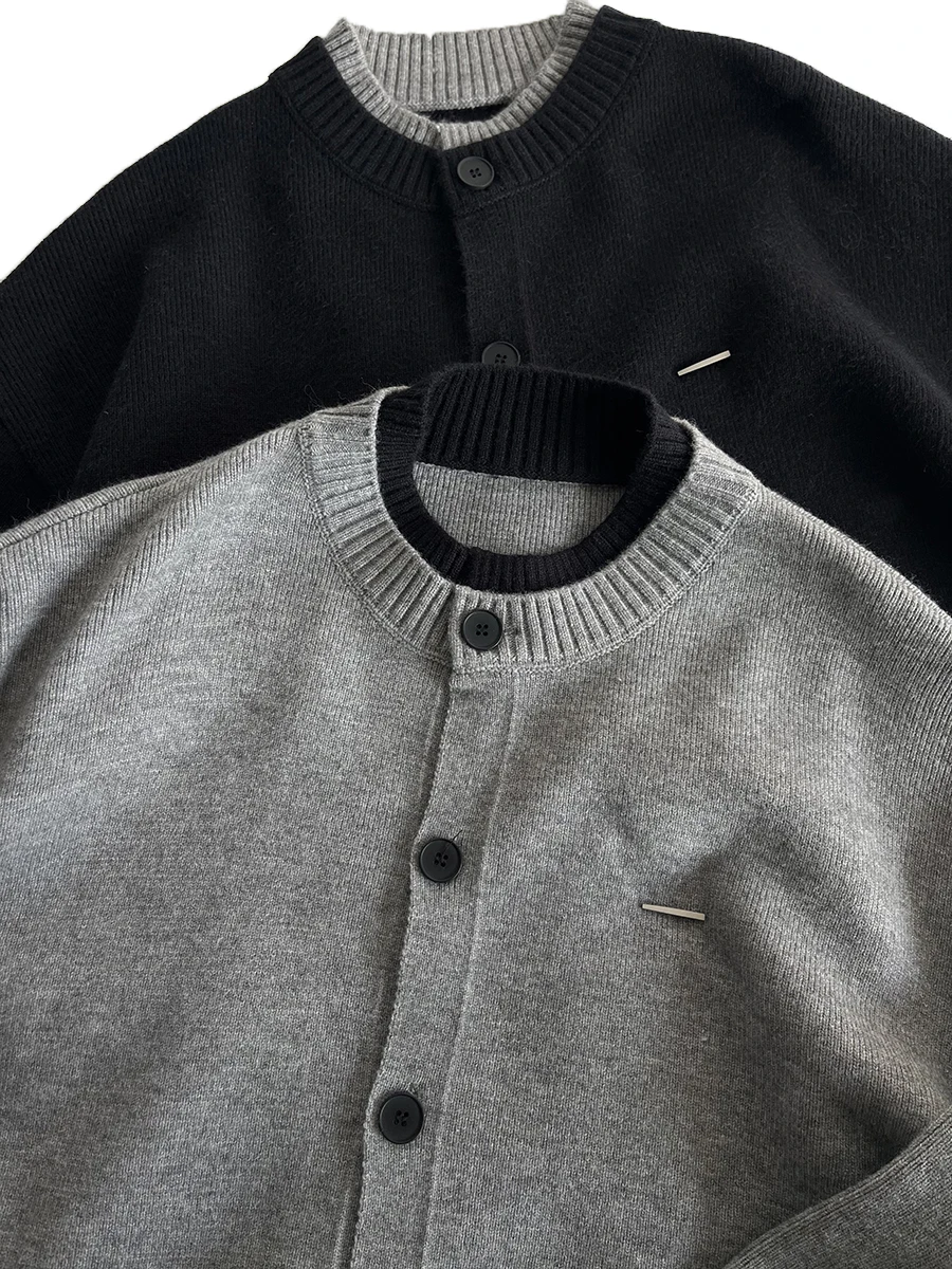 High Quali Thi Weight American Sle Knitted Cardigan Heavy Industry Fake Two-Piece Sweater Faionable Trendy Spring Autumn
High Quali Thi Weight American Sle Knitted Cardigan Heavy Industry Fake Two-Piece Sweater Faionable Trendy Spring Autumn