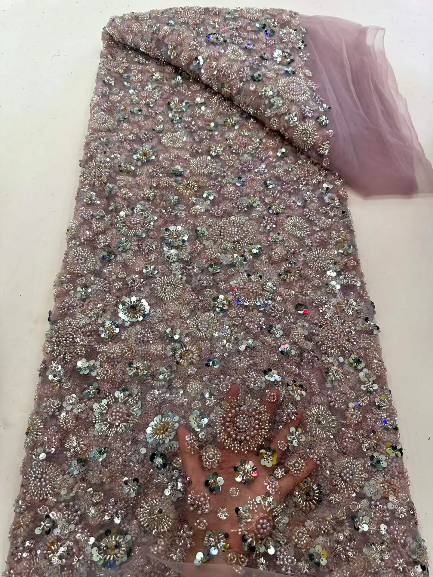 2026 New African Beaded Sequins Lace Fabrics High Quality Tulle Lace Fabric Embroidered Lace Fabrics For Wedding Dresses Sewing
2026 New African Beaded Sequins Lace Fabrics High Quality Tulle Lace Fabric Embroidered Lace Fabrics For Wedding Dresses Sewing