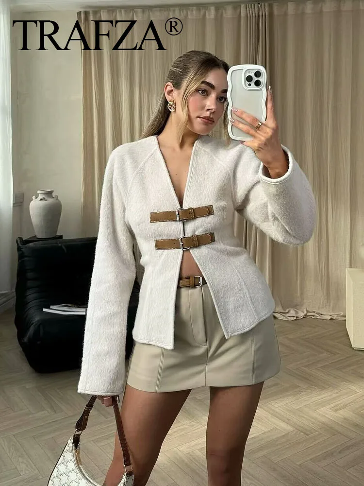 TRAFZA 2024 Woman Loose Casual Slim Jacket Women Elegant Solid V-Neck Long Sleeves Belt Decoration Coats Streetwear Mujer
TRAFZA 2024 Woman Loose Casual Slim Jacket Women Elegant Solid V-Neck Long Sleeves Belt Decoration Coats Streetwear Mujer