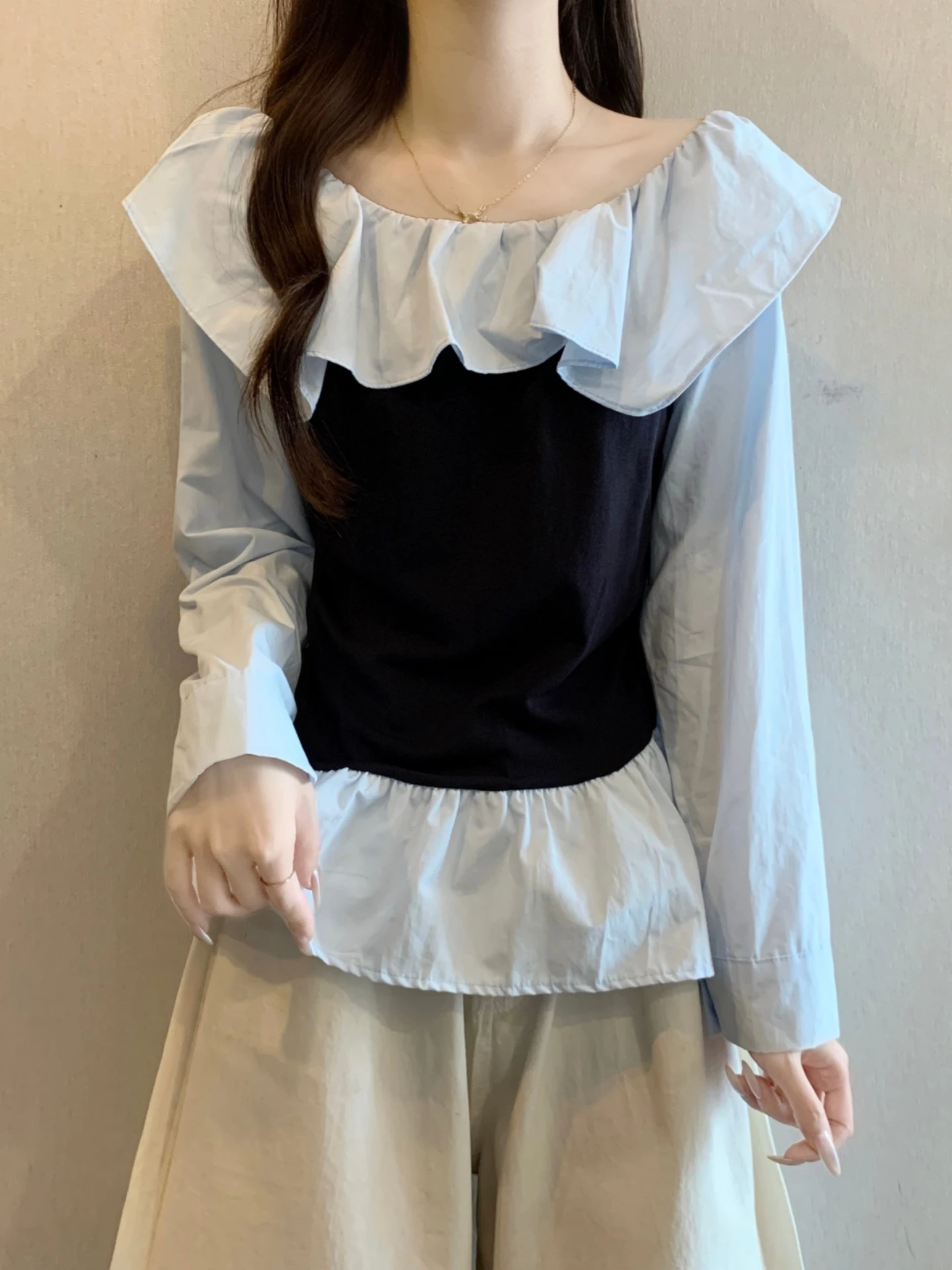 Fashionable Long Sleeve Women's Shirt Spring Autumn 2026 Large Size Slimming Stylish Pleated Two-Piece Effect Top Commute Style
Fashionable Long Sleeve Women's Shirt Spring Autumn 2026 Large Size Slimming Stylish Pleated Two-Piece Effect Top Commute Style