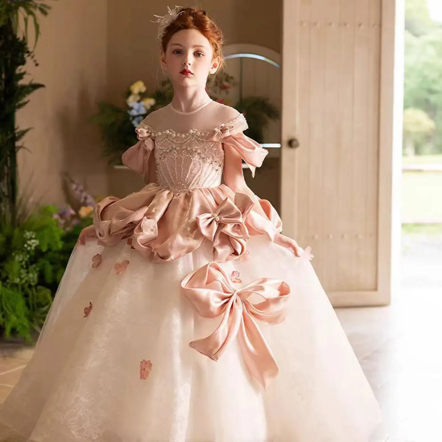 Luxury Pink Satin Girl Dress with Bow Crystal Lace Princess Wedding Birthday Pageant Party Performance Gown
Luxury Pink Satin Girl Dress with Bow Crystal Lace Princess Wedding Birthday Pageant Party Performance Gown