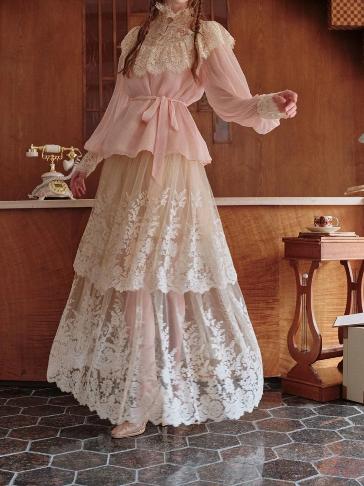 French Elegant Sweet Pink 2 Piece Set Women Lace High-necked Shirt +Aesthetic Long Skirt New Fashion Retro Party Dress Suits
French Elegant Sweet Pink 2 Piece Set Women Lace High-necked Shirt +Aesthetic Long Skirt New Fashion Retro Party Dress Suits