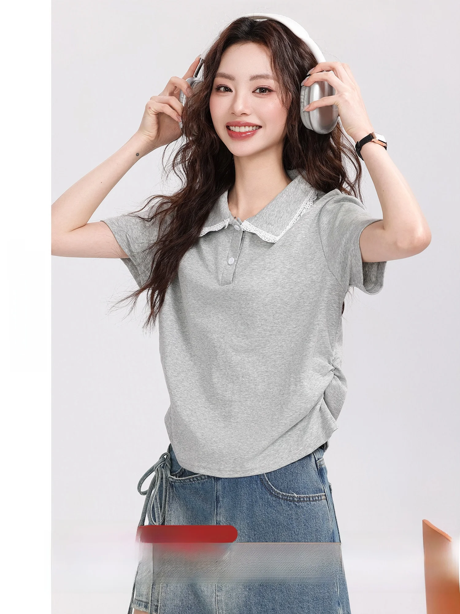 Grey Folded Collar Short Sleeve T-Shirt Women's Summer New Style Casual Loose Fit Cotton Polyester Blend Slimming Top
Grey Folded Collar Short Sleeve T-Shirt Women's Summer New Style Casual Loose Fit Cotton Polyester Blend Slimming Top
