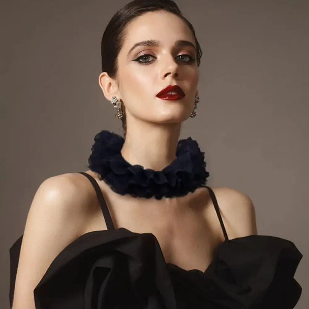 Fashion Lace Fake Collar Multi-layer Detachable Decorative Collar Black White Lace Ruffled Ties Clothes Decor Accessories
Fashion Lace Fake Collar Multi-layer Detachable Decorative Collar Black White Lace Ruffled Ties Clothes Decor Accessories