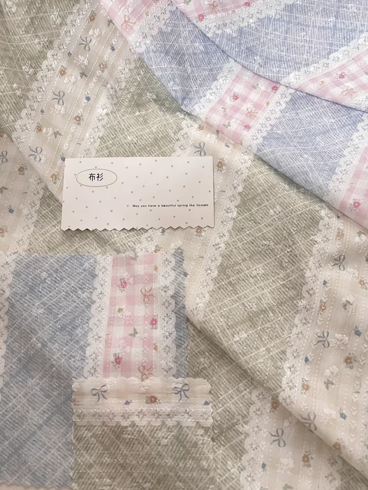 Sweet floral imitation lace patchwork printed chiffon fabric for women's clothing polyester fabric
Sweet floral imitation lace patchwork printed chiffon fabric for women's clothing polyester fabric