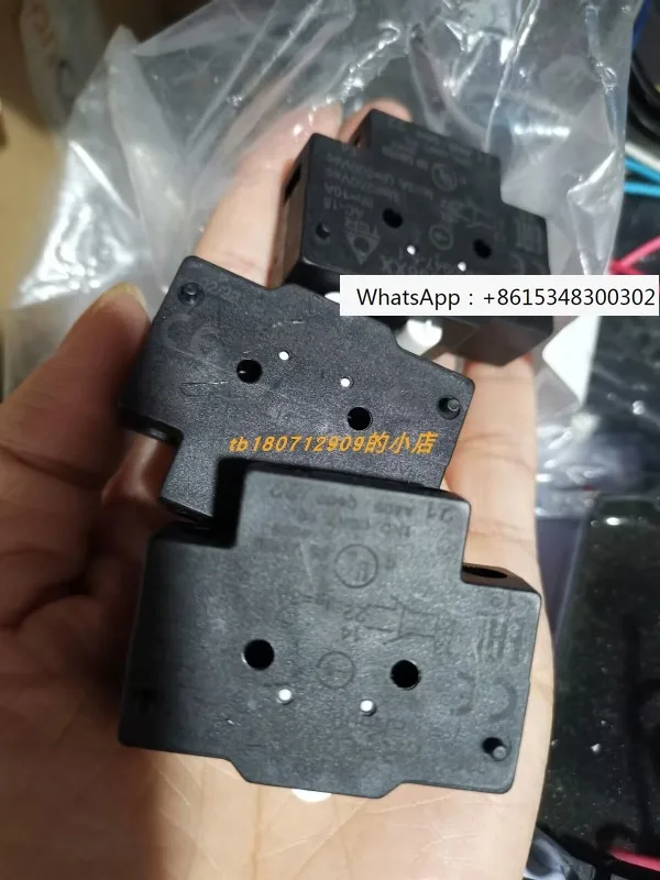 PRSL0036XX PFB9067L0003020 Limit Switch Brand New Original Factory
PRSL0036XX PFB9067L0003020 Limit Switch Brand New Original Factory