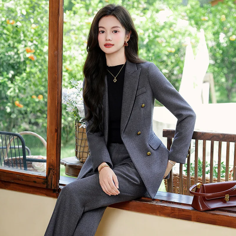 Women's Thickened Woolen Blazer for Autumn and Winter2025New Year's New Style Small High-End Formal Business Suit
Women's Thickened Woolen Blazer for Autumn and Winter2025New Year's New Style Small High-End Formal Business Suit