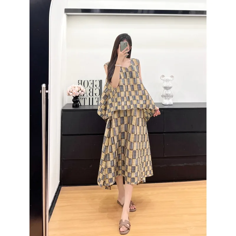 Fashion Women Suit Plaid Pattern Irregular Design T-shirt High Waist Casual Loose Large Size Half Skirt 2025 Summer New Female
Fashion Women Suit Plaid Pattern Irregular Design T-shirt High Waist Casual Loose Large Size Half Skirt 2025 Summer New Female