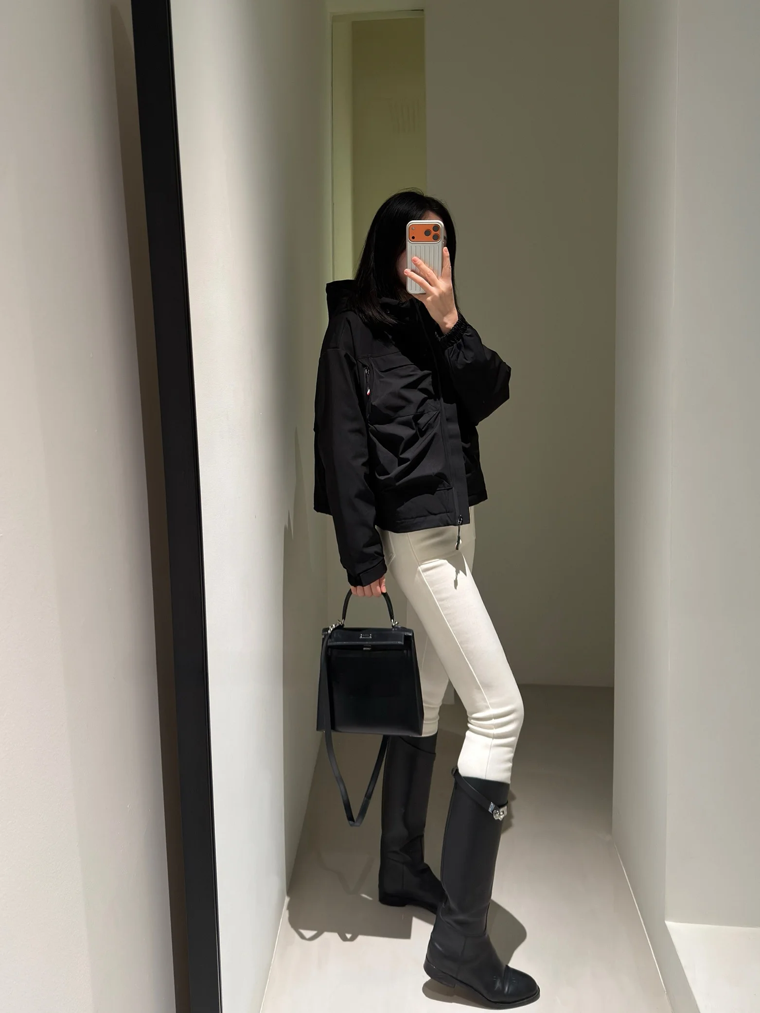 Jiaoyang крутой ветрозащитный водонепроницаемый пуховик Jaet повседневная верхняя одежда легкая одежда футболка белое пальто на гусином пуху стандартной посадки
Jiaoyang крутой ветрозащитный водонепроницаемый пуховик Jaet повседневная верхняя одежда легкая одежда футболка белое пальто на гусином пуху стандартной посадки