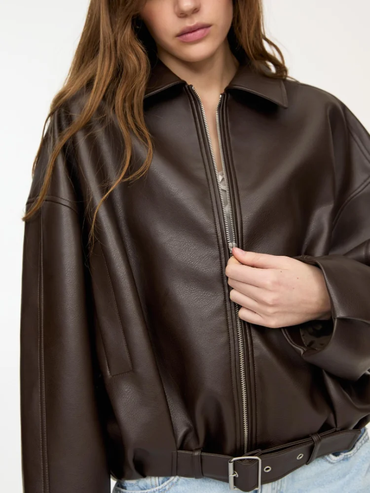 Versatile Chic Autumn Leatherette Jackets Belted Zipper Casual Trendy Coat Cool Vintage Timeless Designers Women's Street Wear
Versatile Chic Autumn Leatherette Jackets Belted Zipper Casual Trendy Coat Cool Vintage Timeless Designers Women's Street Wear