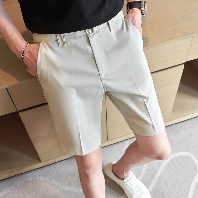 Мужские брюки из ледяного шелка: летние, струящиеся, приталенные, прямого кроя, повседневные, укороченные (до колена), тонкие, модные, в городском стиле
Мужские брюки из ледяного шелка: летние, струящиеся, приталенные, прямого кроя, повседневные, укороченные (до колена), тонкие, модные, в городском стиле