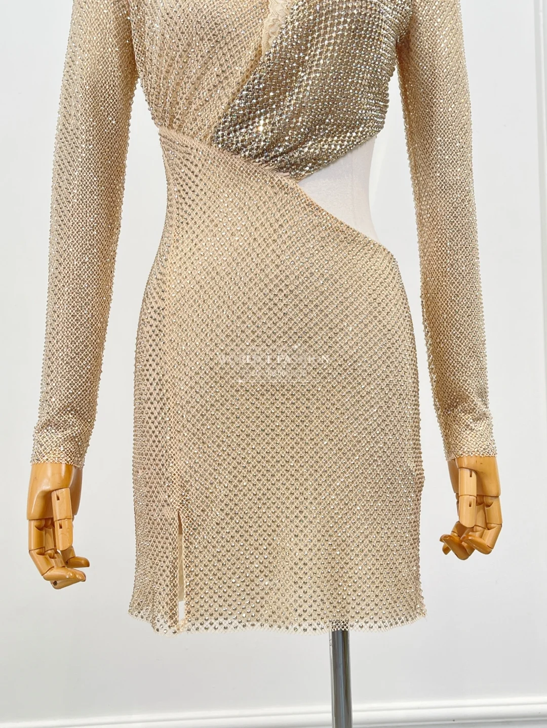 Silver Diamonds Pressed Long Sleeve Mini Dress
Silver Diamonds Pressed Long Sleeve Mini Dress