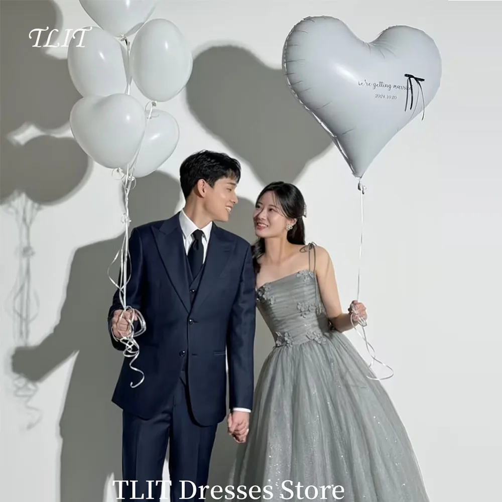 TLIT Glitter Spaghetti Straps Grey Evening Party Dresses Shiny Tulle 3D Flowers Customized Wedding Photo Shoot Back Bride Gown
TLIT Glitter Spaghetti Straps Grey Evening Party Dresses Shiny Tulle 3D Flowers Customized Wedding Photo Shoot Back Bride Gown