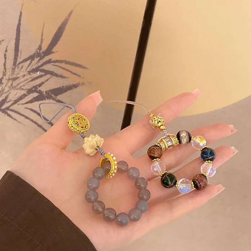 Palace Style Temple Duobao Five-Color Fragrant Colored Glaze Mobile Phone Pendant Keychain Gray Agate Lotus Bag Charm
Palace Style Temple Duobao Five-Color Fragrant Colored Glaze Mobile Phone Pendant Keychain Gray Agate Lotus Bag Charm