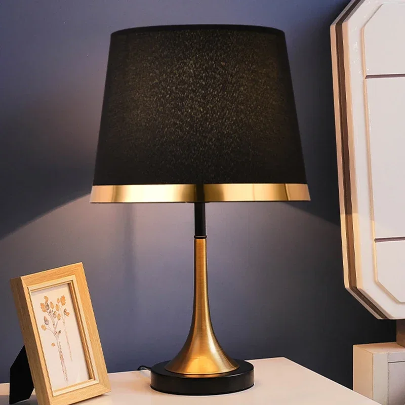 Retro Decorative Table Lamps European Style Modern Creative Minimalist Living Room Bar Desk Light Bedroom Comfort Bedside Lamps
Retro Decorative Table Lamps European Style Modern Creative Minimalist Living Room Bar Desk Light Bedroom Comfort Bedside Lamps