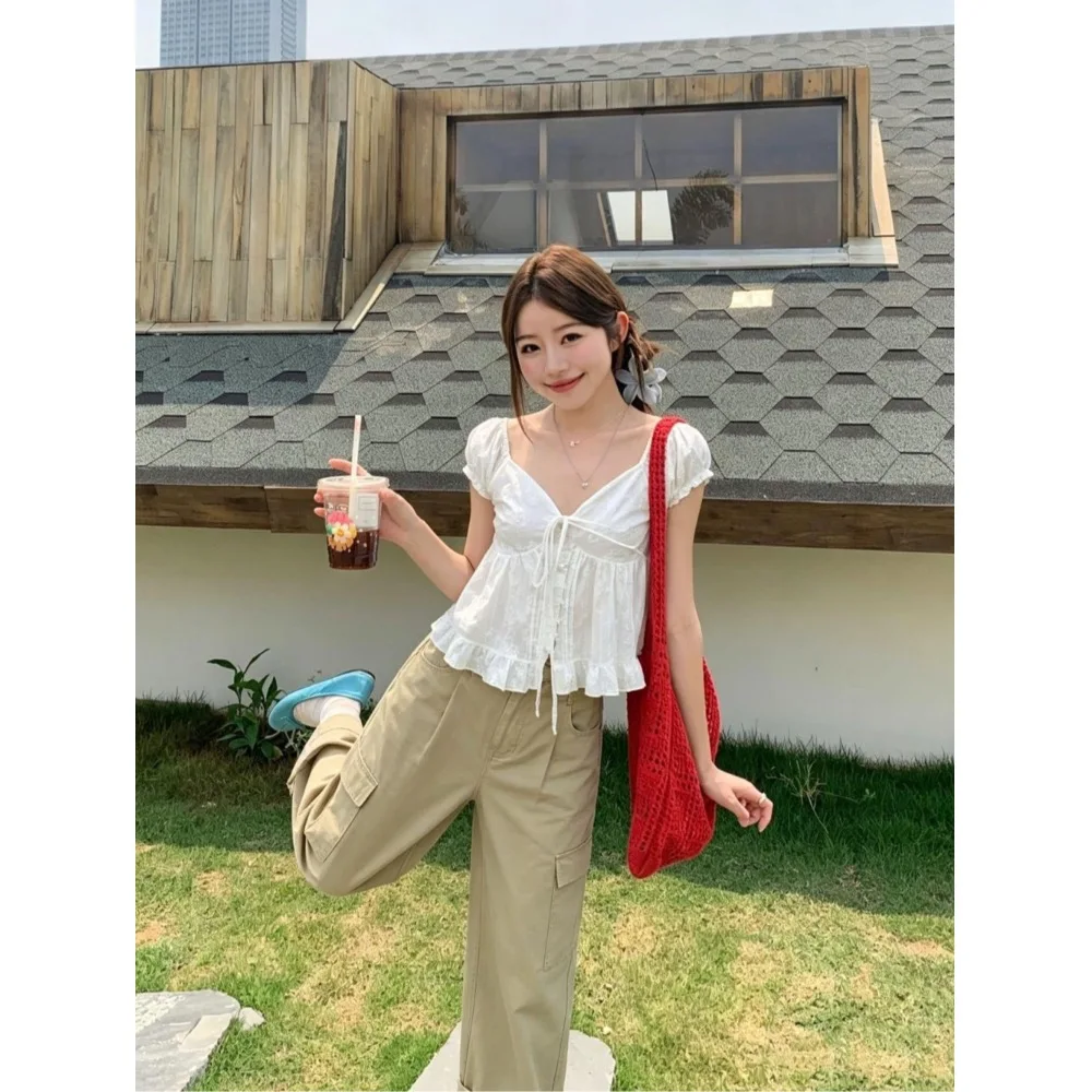 Summer 2026 New Heavy Embroidery Short Sleeve Lace Shirt Women's Loose Fashionable Design Versatile Polyester Fiber Blouse
Summer 2026 New Heavy Embroidery Short Sleeve Lace Shirt Women's Loose Fashionable Design Versatile Polyester Fiber Blouse
