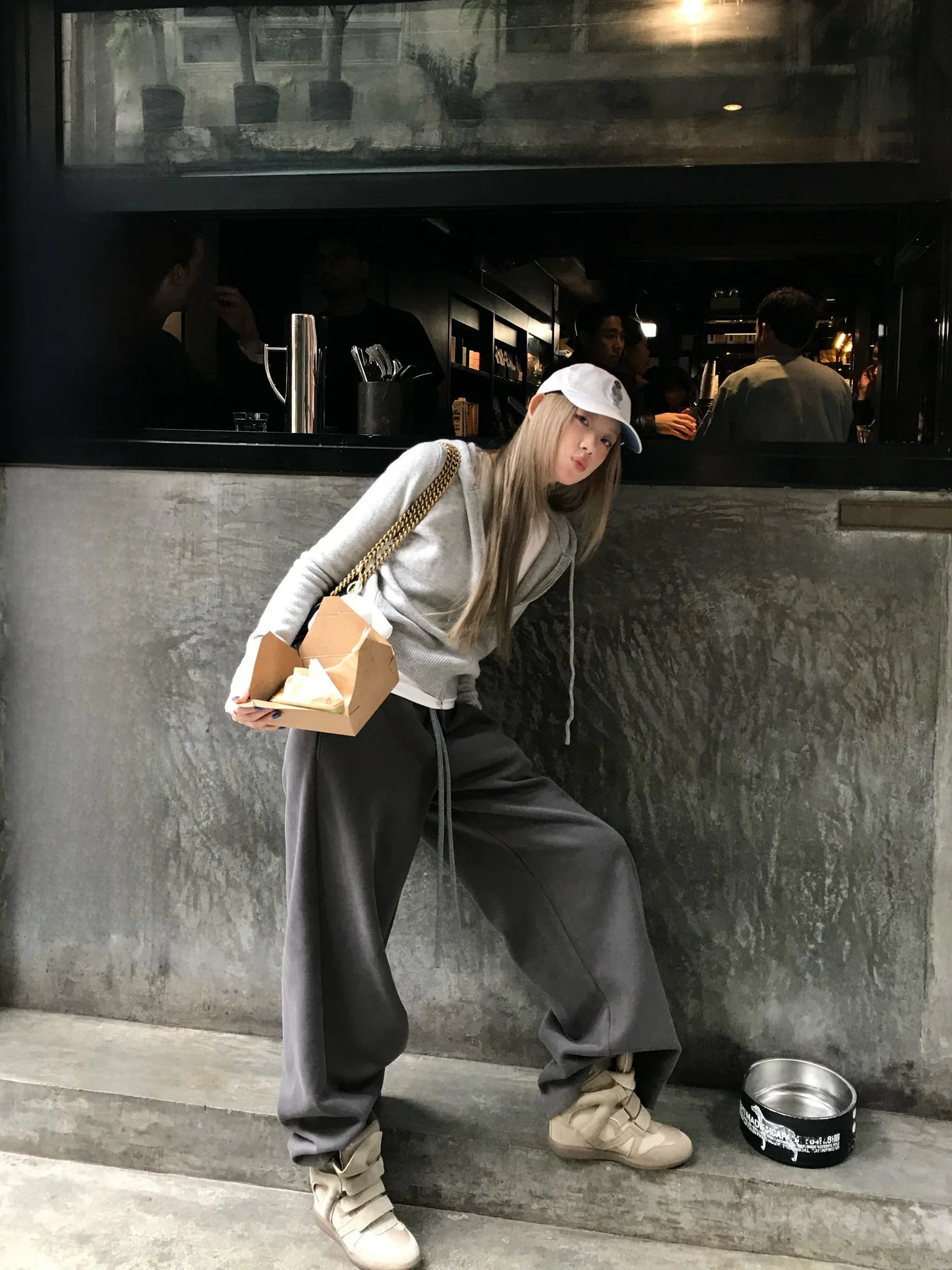 Gray Casual Pants Women's Spring Style Loose Fit Trousers Drawstring Drapey Straight Leg Cotton Blend Comfortable Leisure Tro...
Gray Casual Pants Women's Spring Style Loose Fit Trousers Drawstring Drapey Straight Leg Cotton Blend Comfortable Leisure Tro...