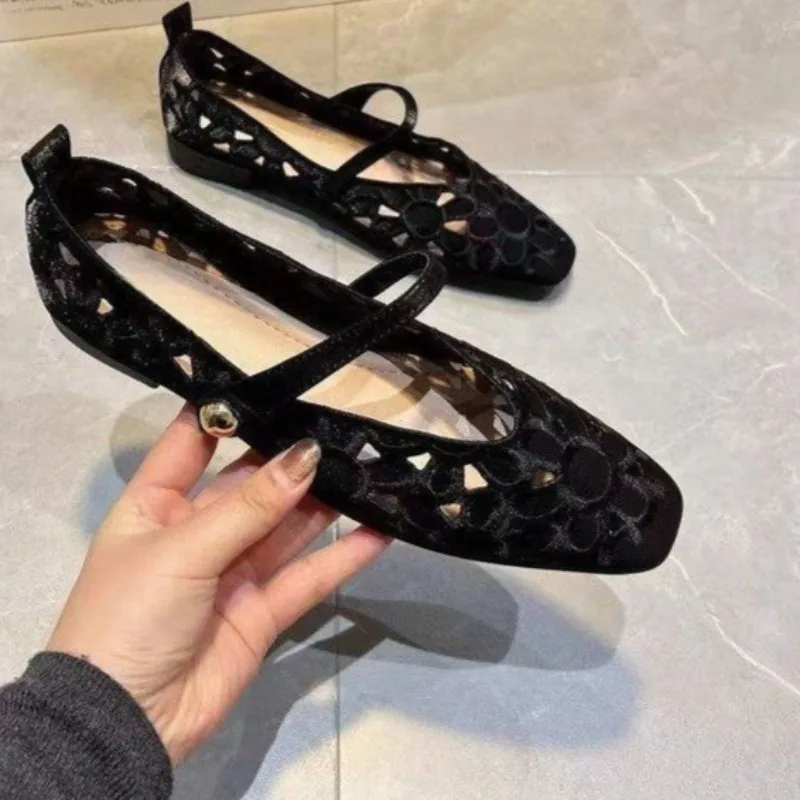 Summer New Square Head Shallow Mouth Fabric Hollow Breathable Metal Buckle Soft Sole Non-slip Low-top Shoes in The Heel Shoes
Summer New Square Head Shallow Mouth Fabric Hollow Breathable Metal Buckle Soft Sole Non-slip Low-top Shoes in The Heel Shoes