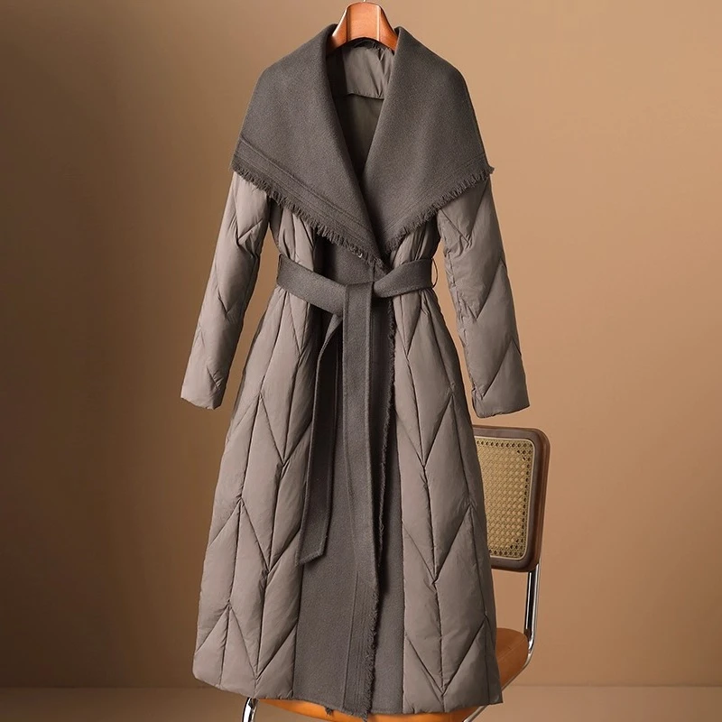 White Duck Down Coat Wool Patchwork 2025 Down Jacket for Women Autumn Winter New Fashion Style Long Puffer Jacket Lady Feather
White Duck Down Coat Wool Patchwork 2025 Down Jacket for Women Autumn Winter New Fashion Style Long Puffer Jacket Lady Feather